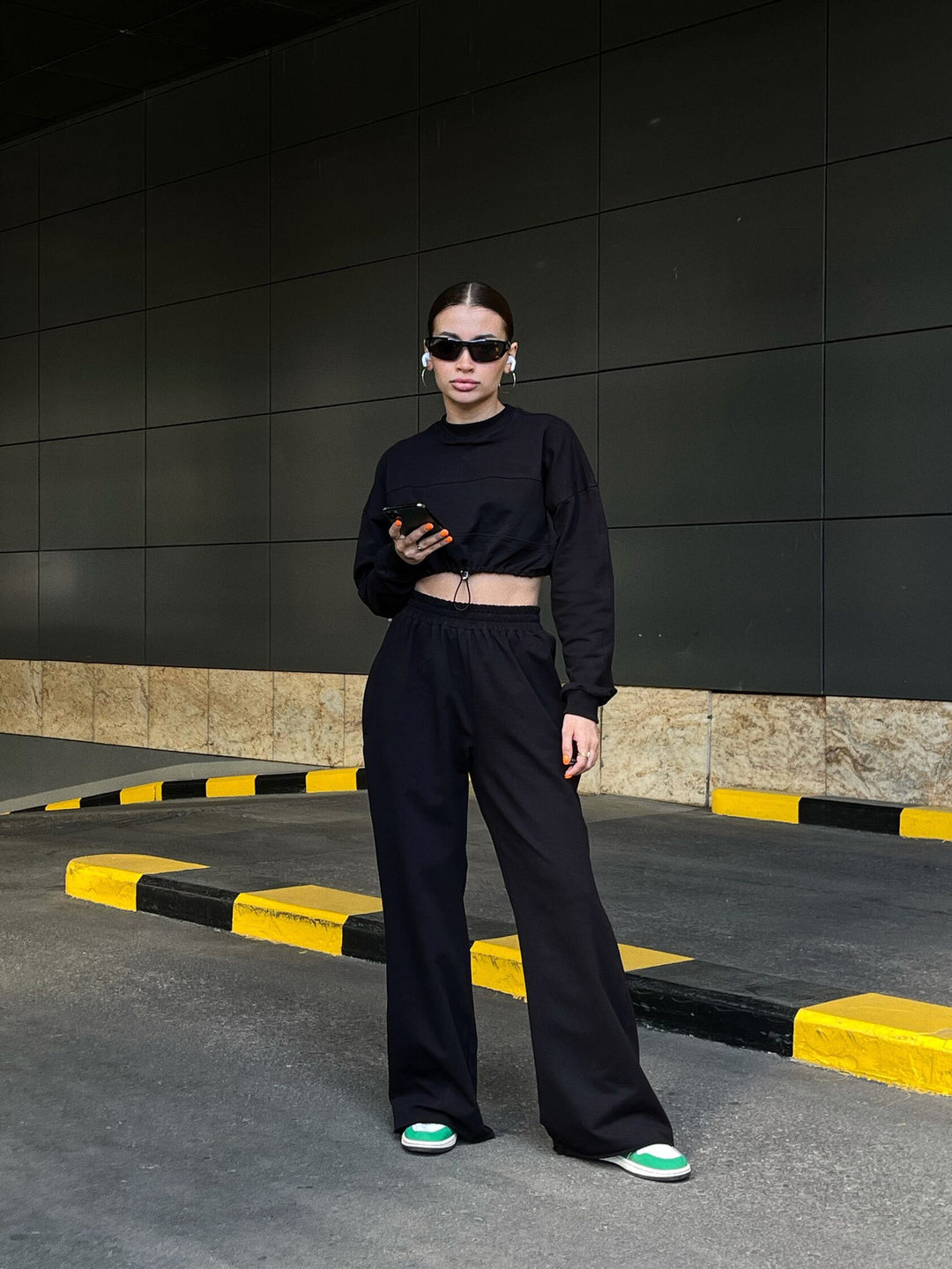 Damen trendiges Cropped Sweatshirt und weite Hose Set R&B