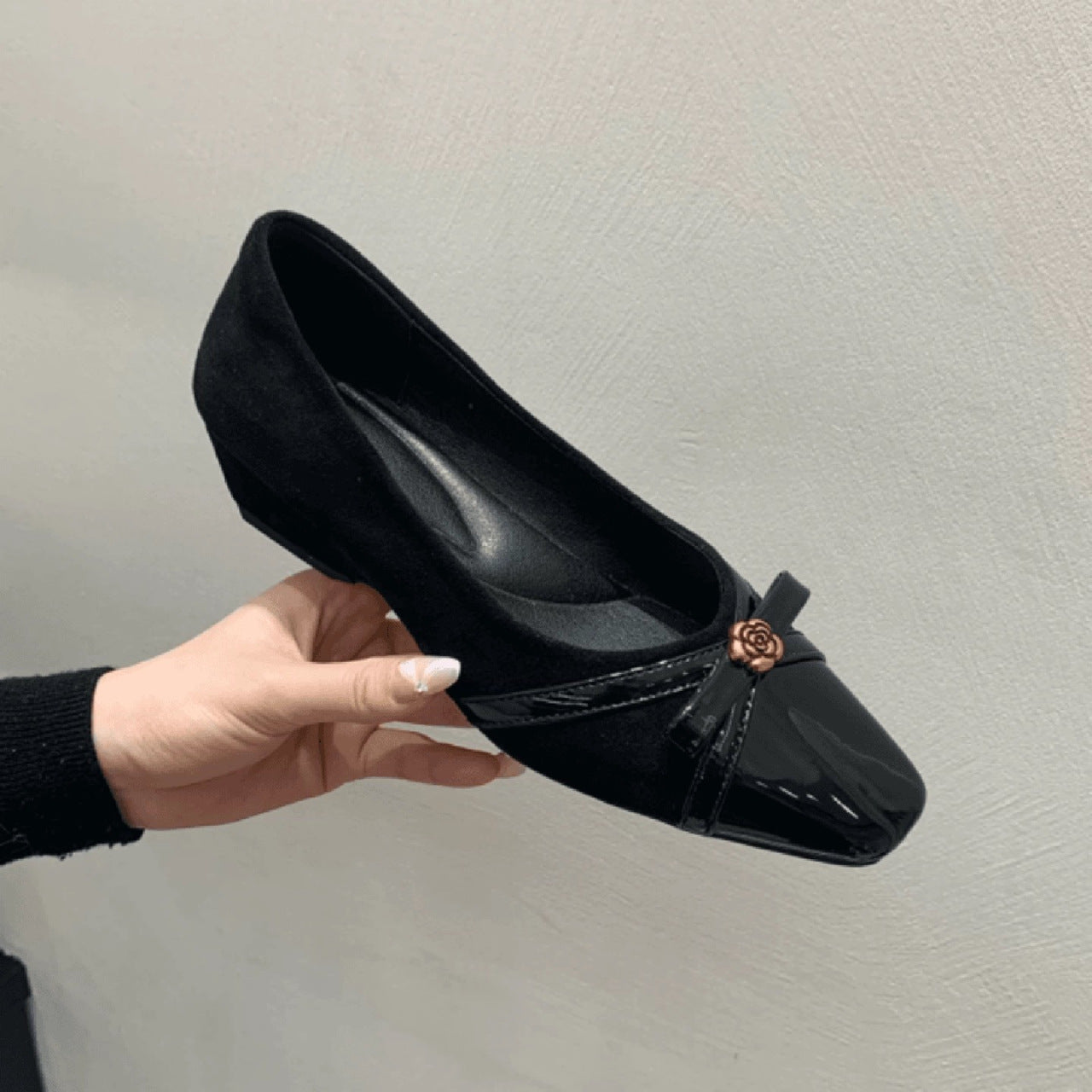 Damen Elegant geschnürte Ballerinas mit dekorativer Schleifenverzierung R&B