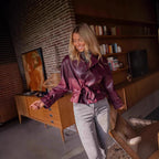 DamenModerne Jacke aus Kunstleder mit Taillengürtel und doppelt gestepptem Design R&B