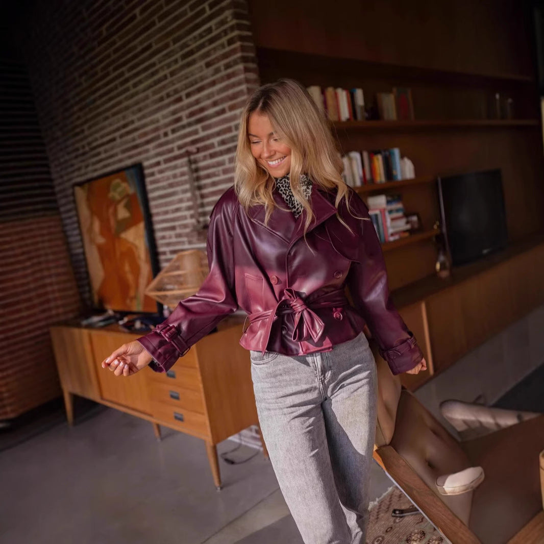 DamenModerne Jacke aus Kunstleder mit Taillengürtel und doppelt gestepptem Design R&B