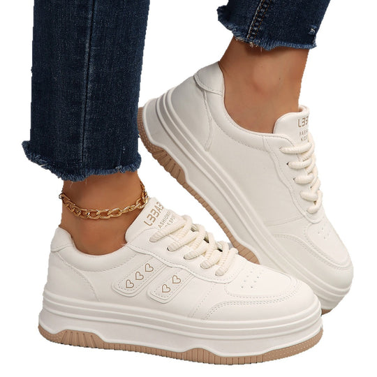 Damen Sneakers mit Herzen-Applikationen und strukturierter Laufsohle R&B