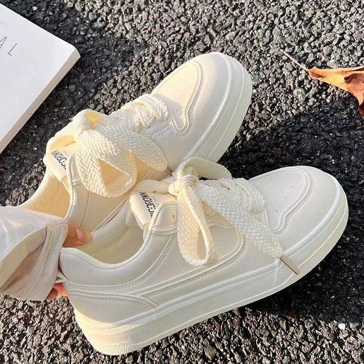 Damen Sneaker mit einzigartigem Schnürsystem und ergonomischer Dämpfung R&B
