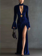 Damen Elegantes Samtkleid mit dramatischem Schlitz und Raffungen