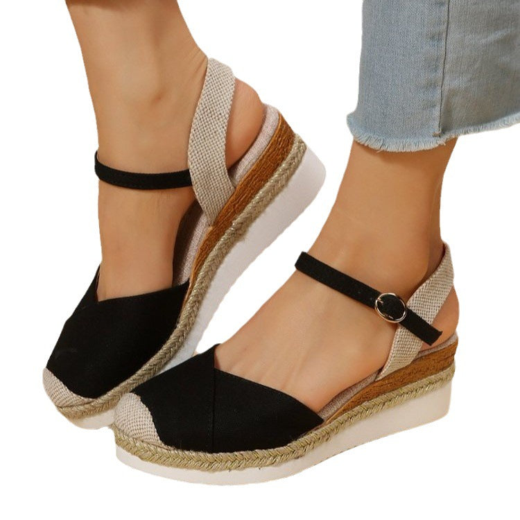 Damen Wedge-Sandalen mit elastischem Riemen und geflochtenem Detail R&B