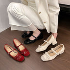 Damen Ballerina Schuhe mit elegantem Riemchen und glänzender Oberfläche EB