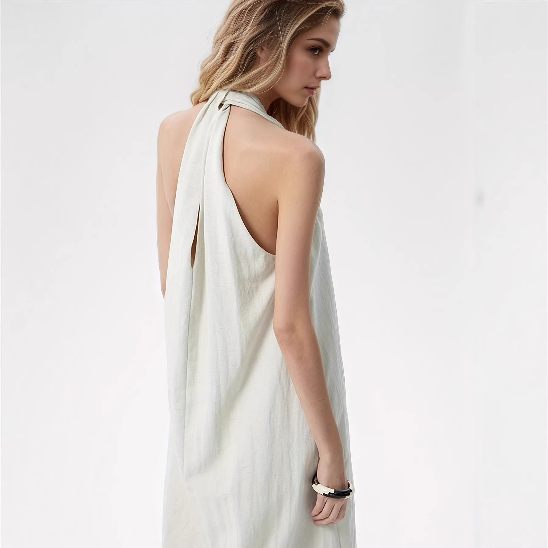 Damen Elegantes Maxikleid mit tiefem V-Ausschnitt und fließendem Stoff R&B