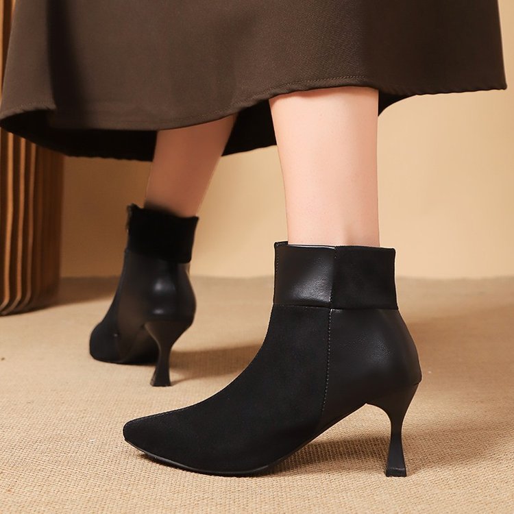 Damen Elegante Stiefeletten mit schickem Blockabsatz und modischen Details R&B