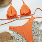 Damen Triangel-Bikini mit eleganten Kettenakzenten