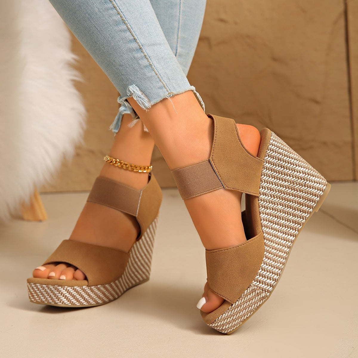 Damen Wedge-Sandalen mit elastischem Riemen und trendiger Struktur