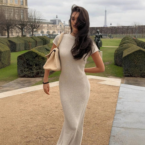 Damen elegantes Maxikleid mit fein strukturiertem Material und modernen Details R&B