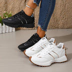 Damen Sportliche Sneakers mit futuristischem Design R&B
