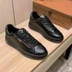 Damen Sportliche Sneaker mit modischer Oberflächenstruktur und komfortabler Dämpfung R&B