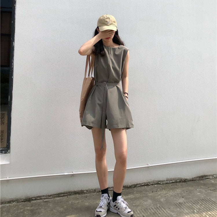 Damen Jumpsuit mit tailliertem Design und praktischen Taschen