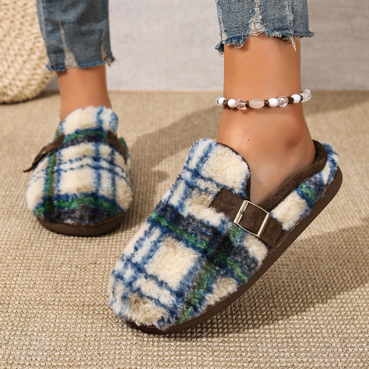 Damen Warme Hausschuhe mit Karomuster und bequemer Sohle R&B
