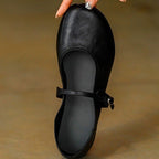 Damen Ballerina mit praktischem Riemen und gepolsterter Innensohle R&B