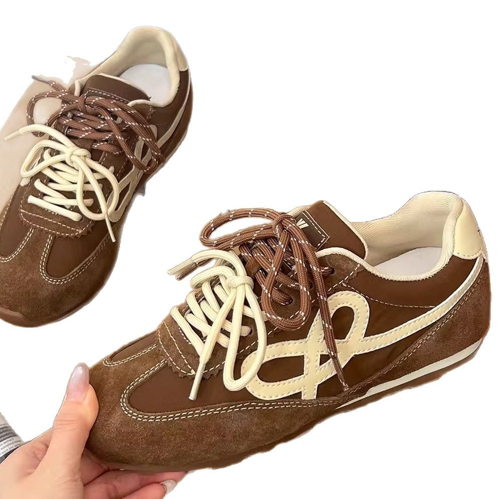 Damen Sportliche Sneaker mit modischem Obermaterial und besonderen Schnürdetails R&B