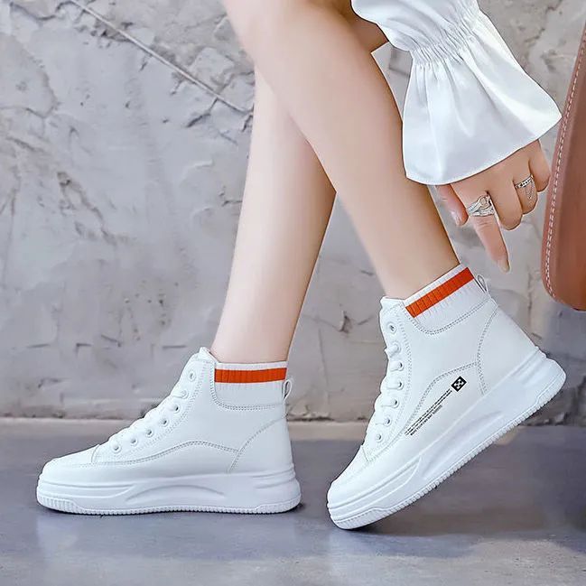 Damen Hohe Sneakers mit rutschfester Profilsohle und modischem Strickkragen