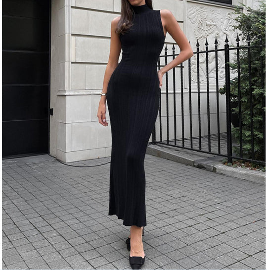 Damen Körperbetontes Strickkleid mit hohem Kragen und eleganten Rippdetails R&B