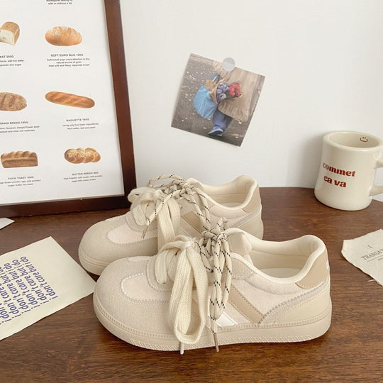 Damen Sneakers mit innovativem Komfortdesign und atmungsaktiver Oberflächenstruktur R&B
