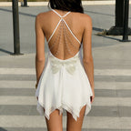 Damen luftiges Strandkleid mit tiefem V-Ausschnitt und filigranem Rüschenrand R&B