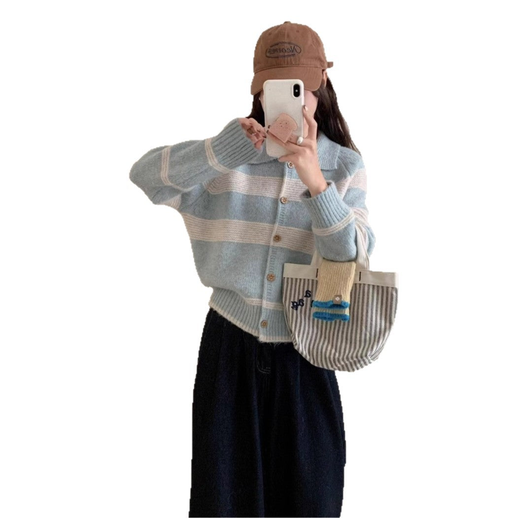 Damen Strickjacke mit charakteristischem Kragen und modischen Blockstreifen R&B