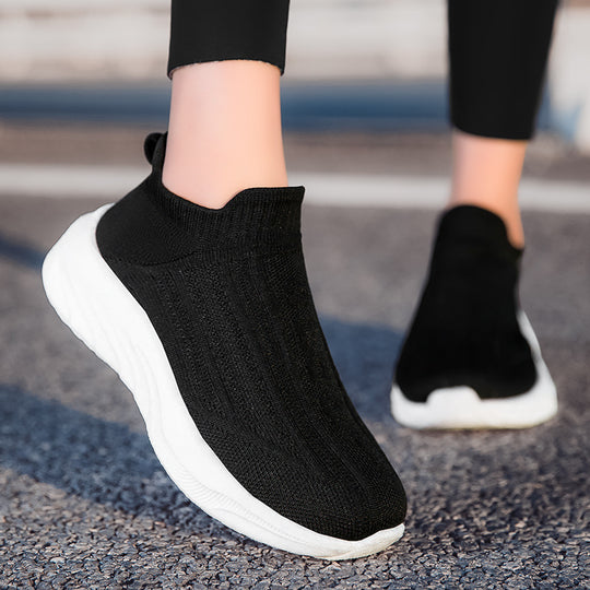 Damen Strick-Sneaker mit rutschfestem Profil und atmungsaktiver Obermaterialstruktur R&B