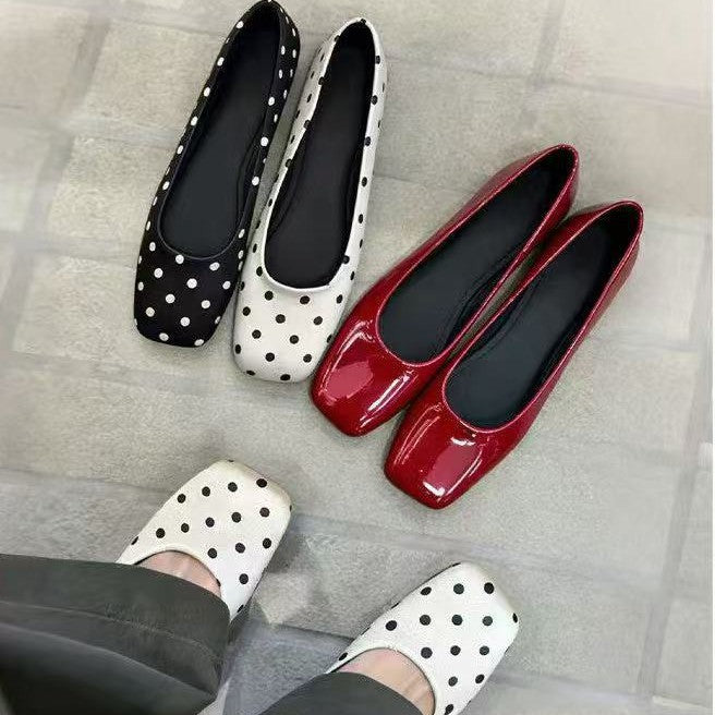 Damen elegante Ballerinas mit schickem Quadratfuß und glänzender Oberfläche R&B