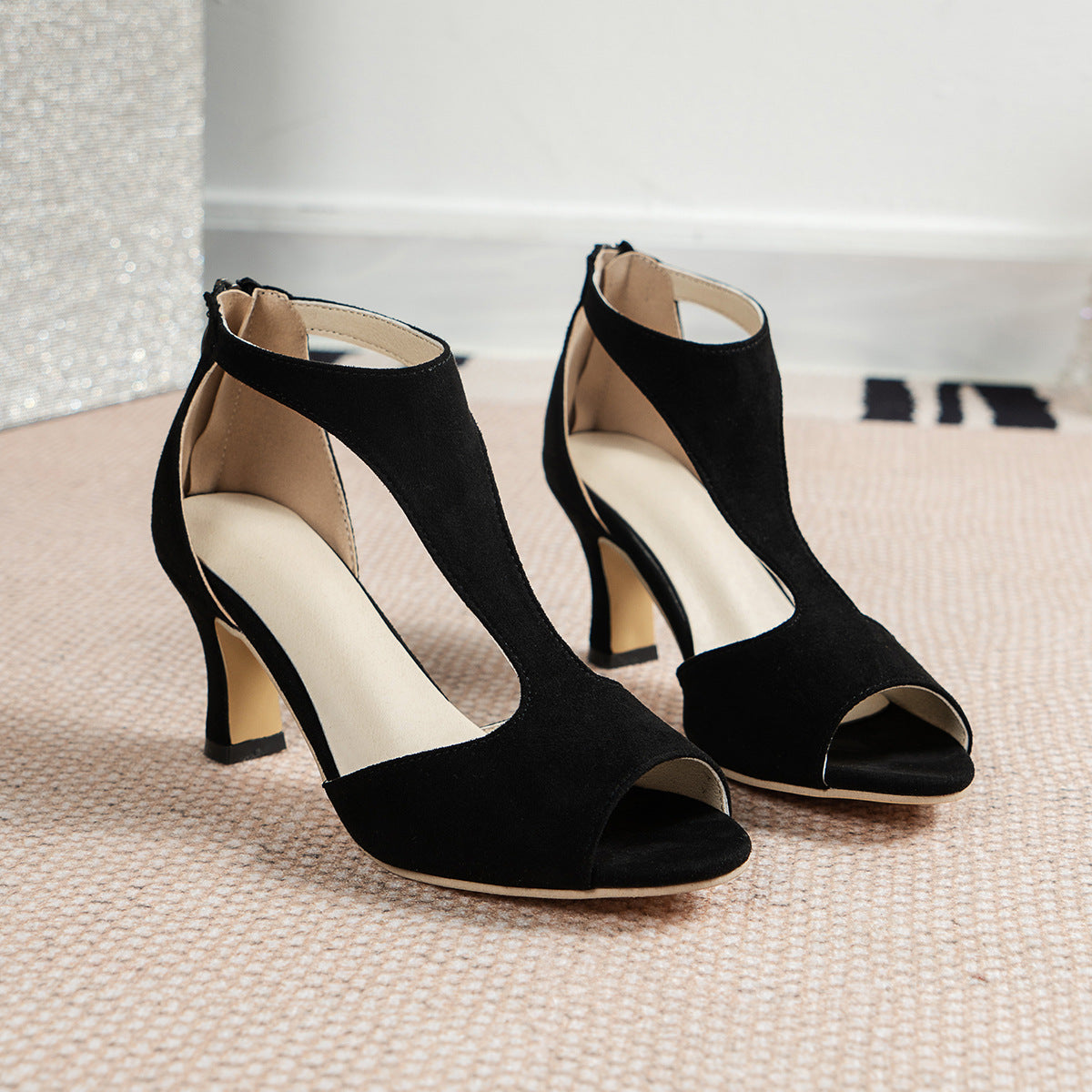 Damen Elegante Peeptoe-Pumps mit modischem Schnitt R&B
