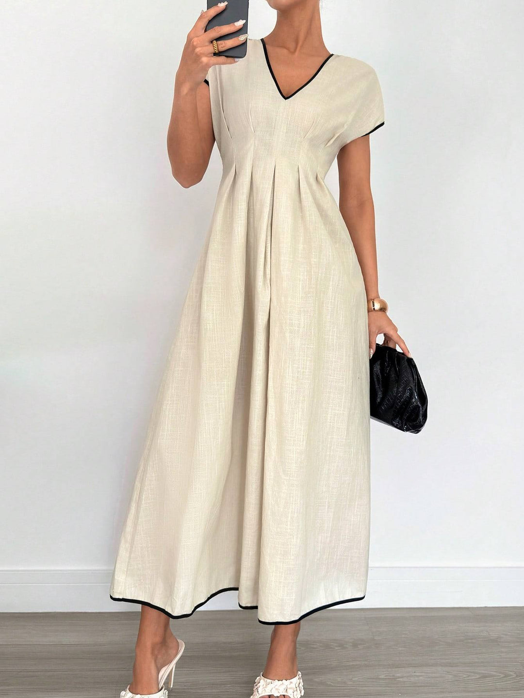Damen Fließendes Maxikleid mit V-Ausschnitt und schwingendem Rock R&B