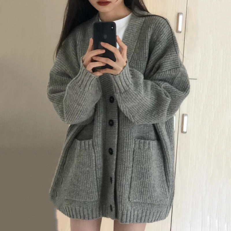 Damen Großer Strickcardigan mit praktischen Taschen und tiefem V-Ausschnitt R&B