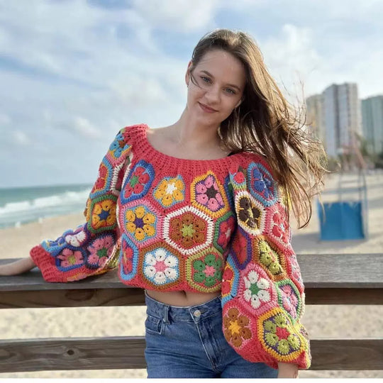 Damen lässiger, handgefertigter Pullover mit floralen Häkelmotiven R&B