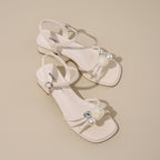 Damen Elegante Sandalen mit floralen Akzenten und feinem Riemchen R&B