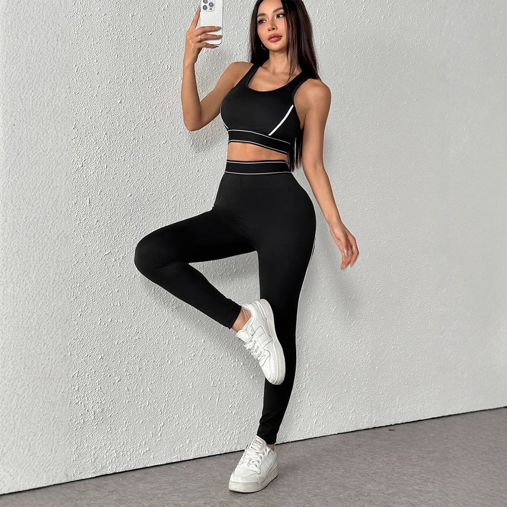 Damen Sportliches Zwei-Teiliges Set mit ergonomischem Design und atmungsaktiven Materialien R&B