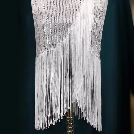 Damen Abendkleid mit glitzerndem Paillettenbesatz und fransierenden Akzenten R&B