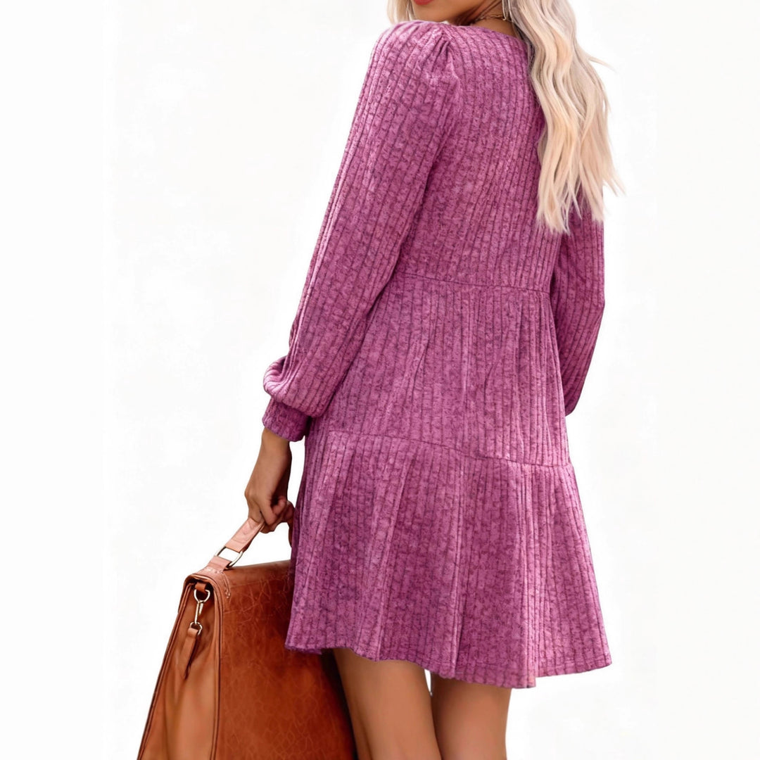 Damen Strickkleid mit modischem Quadrat-Ausschnitt und fließendem Rock R&B