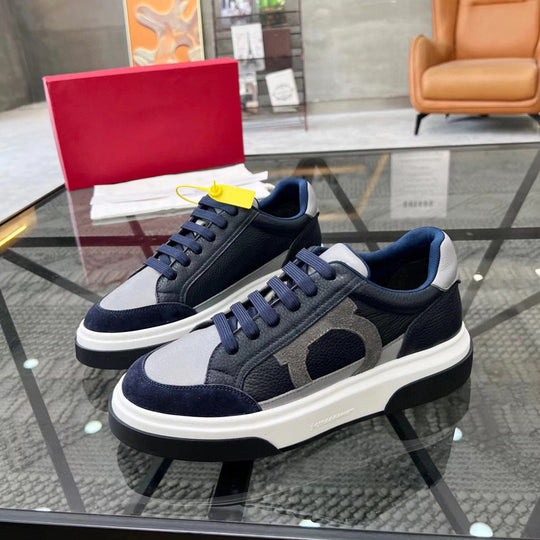 Damen Sportliche Sneakers mit hochwertiger Lederoberfläche und trendiger Designkombination R&B