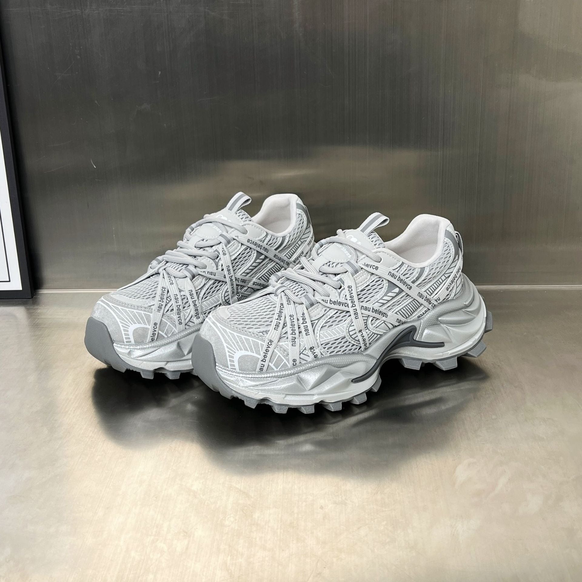 Damen Sportliche Lauf-Sneaker mit innovativem Mesh-Design und rutschfester Sohle R&B