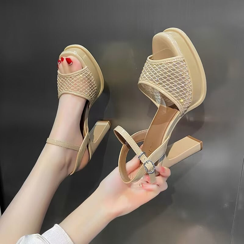 Damen Plateau-Heels mit elegantem Riemchen-Design und luftiger Netzstruktur