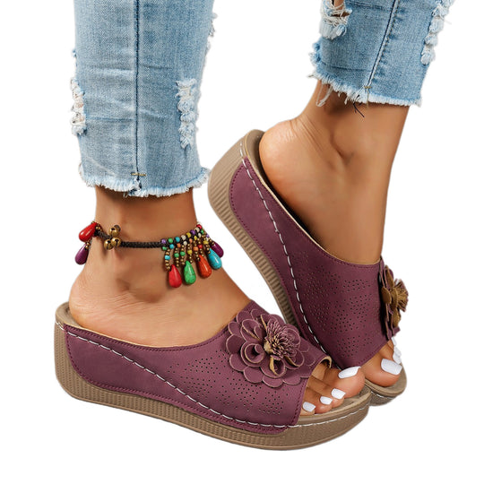 Damen Wedge-Sandaletten mit floralen Akzenten und komfortablem Fußbett R&B