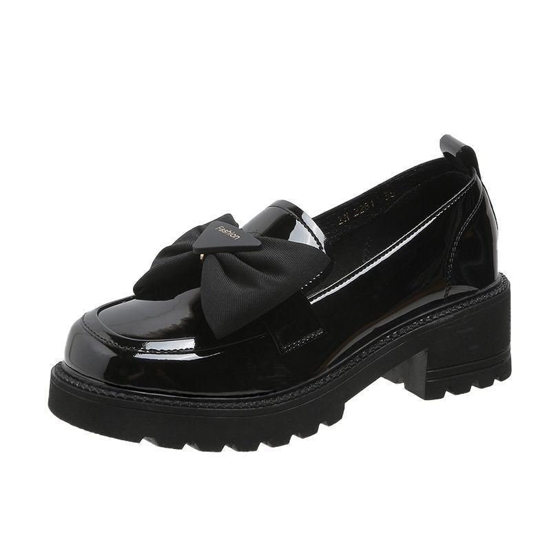 Damen modische Lack-Schuhe mit dekorativem Schleifenakzent und rutschfester Sohle R&B