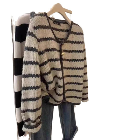 Damen Strickjacke im Boho-Stil mit Knopfleiste und breiten Ärmel R&B