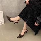 Damen Slingback-Pumps mit glänzender Oberfläche und komfortablem Absatz EB