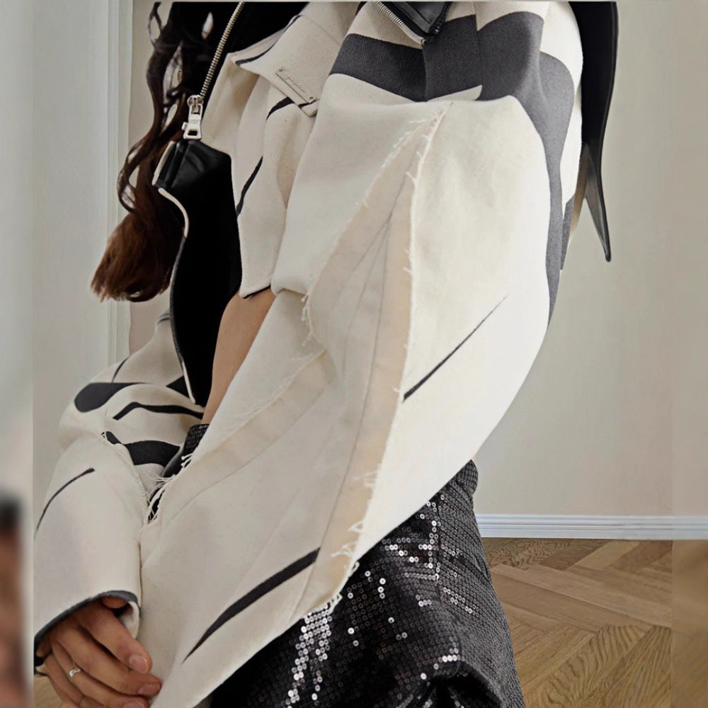 Damen Modische Cropped Jacke mit geometrischem Design und Kunstlederdetails R&B
