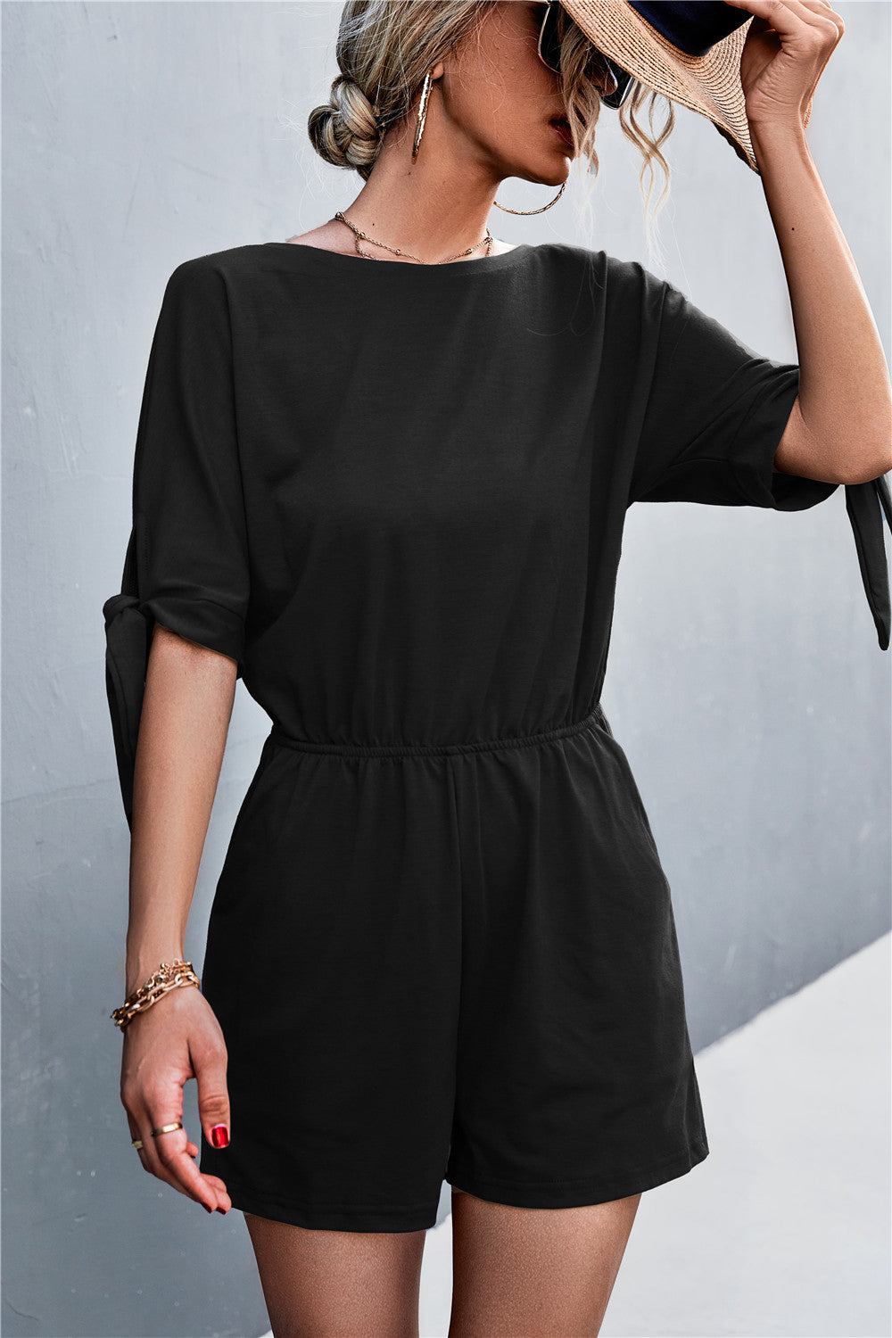 Damen Jumpsuit mit luftiger Passform und modischen Ärmelbändern R&B