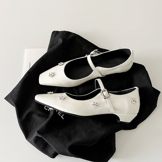Damen Ballerina Schuhe mit dekorativen Blumenapplikationen und Riemen R&B