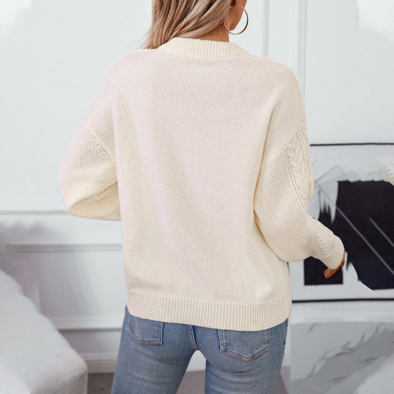 Damen Grobstrickpullover mit raffiniertem Zopfmuster und Rundhalsausschnitt