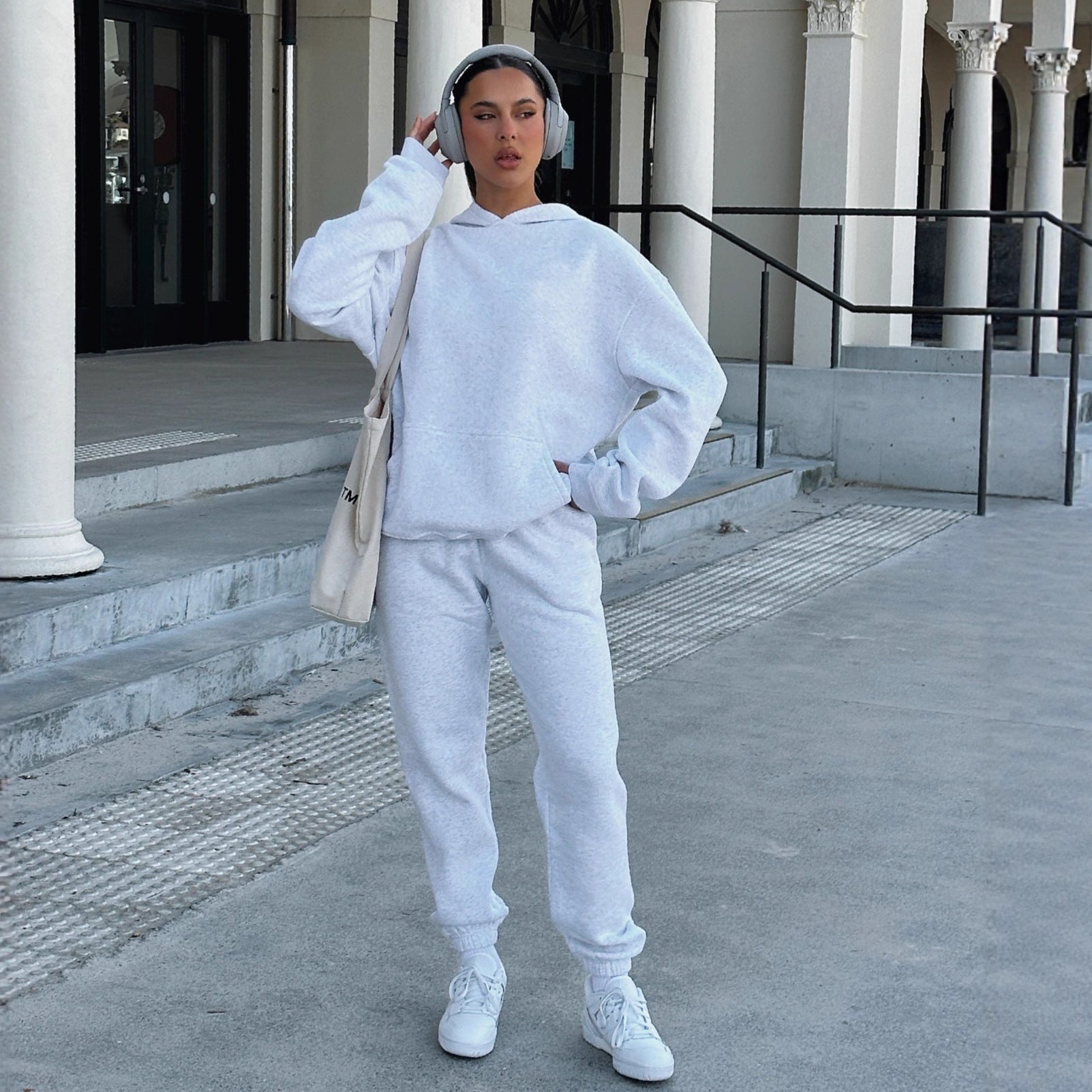 Damen Hoodie und Jogginghosen Set mit Kängurutasche R&B