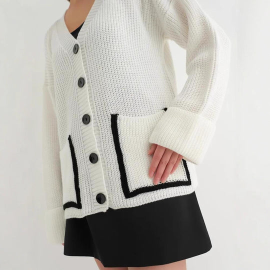Damen Lässiger Strickcardigan mit tiefem V-Ausschnitt und praktischen Taschen R&B
