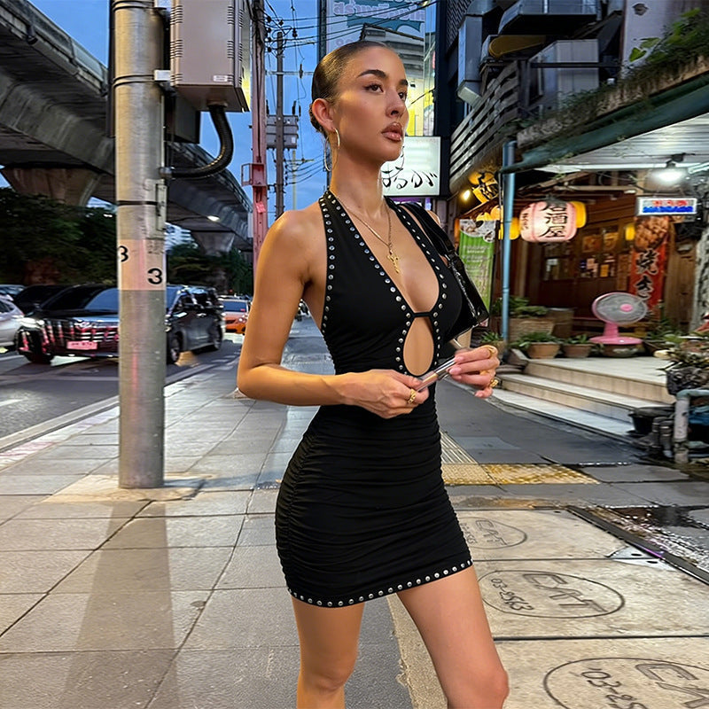 Damen Glamouröses Mini-Kleid mit tiefem V-Ausschnitt und raffinierten Cut-Outs R&B