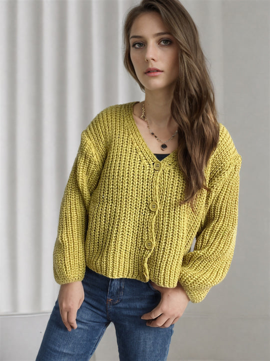 Damen Grobstrickjacke mit modischen Knopfdetails und lässigem Schnitt R&B